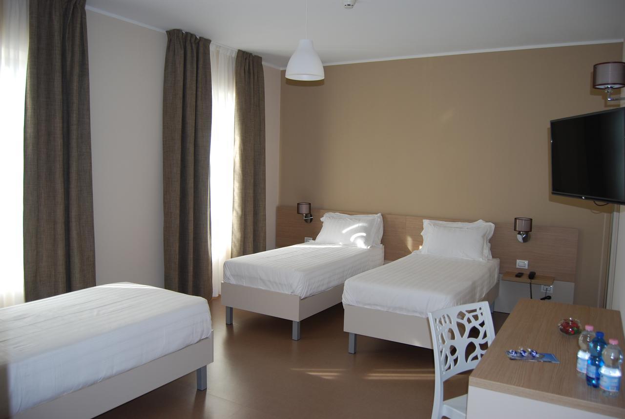 Nuovo Albergo Operai Monfalcone Bagian luar foto